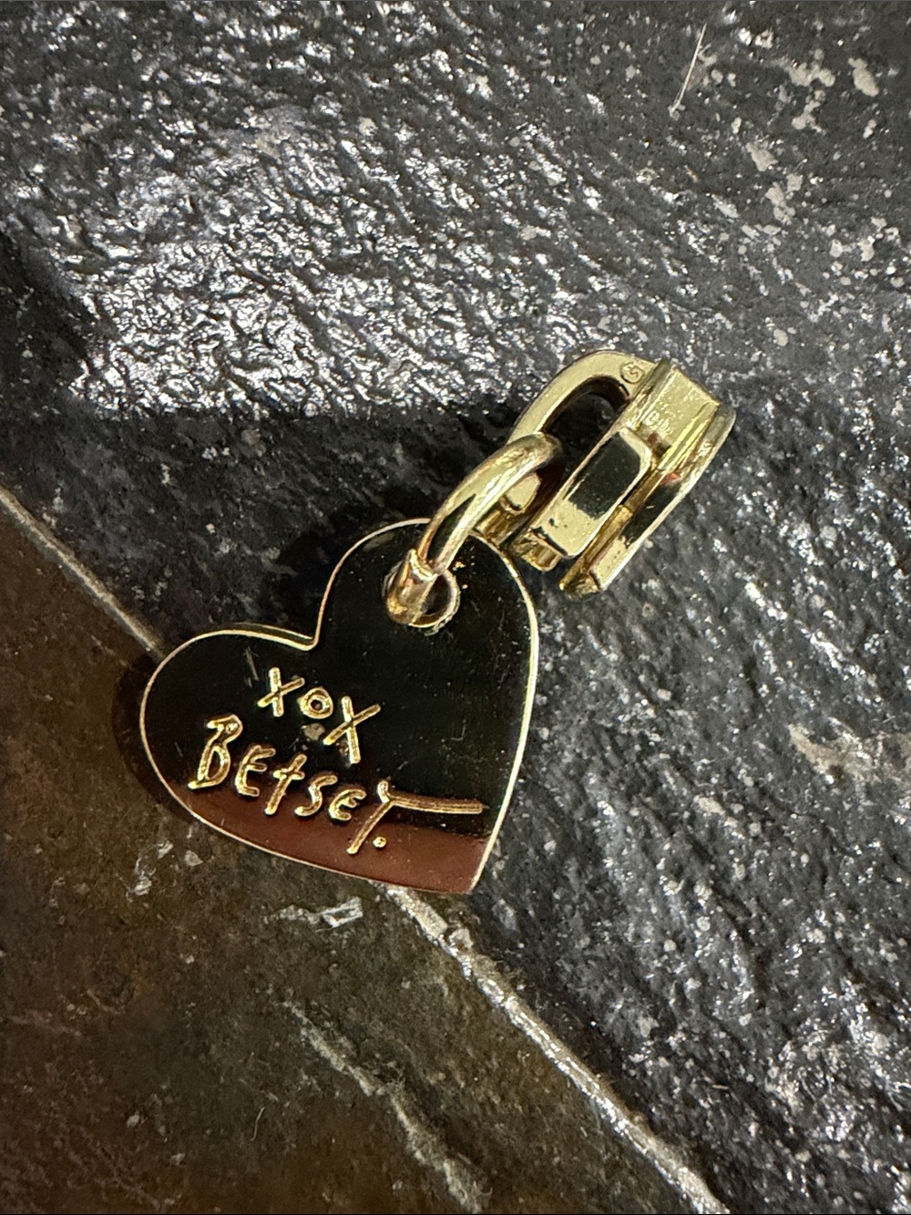 Betsey Johnson replacement zipper pull w/ slide for bag repair or broken pull